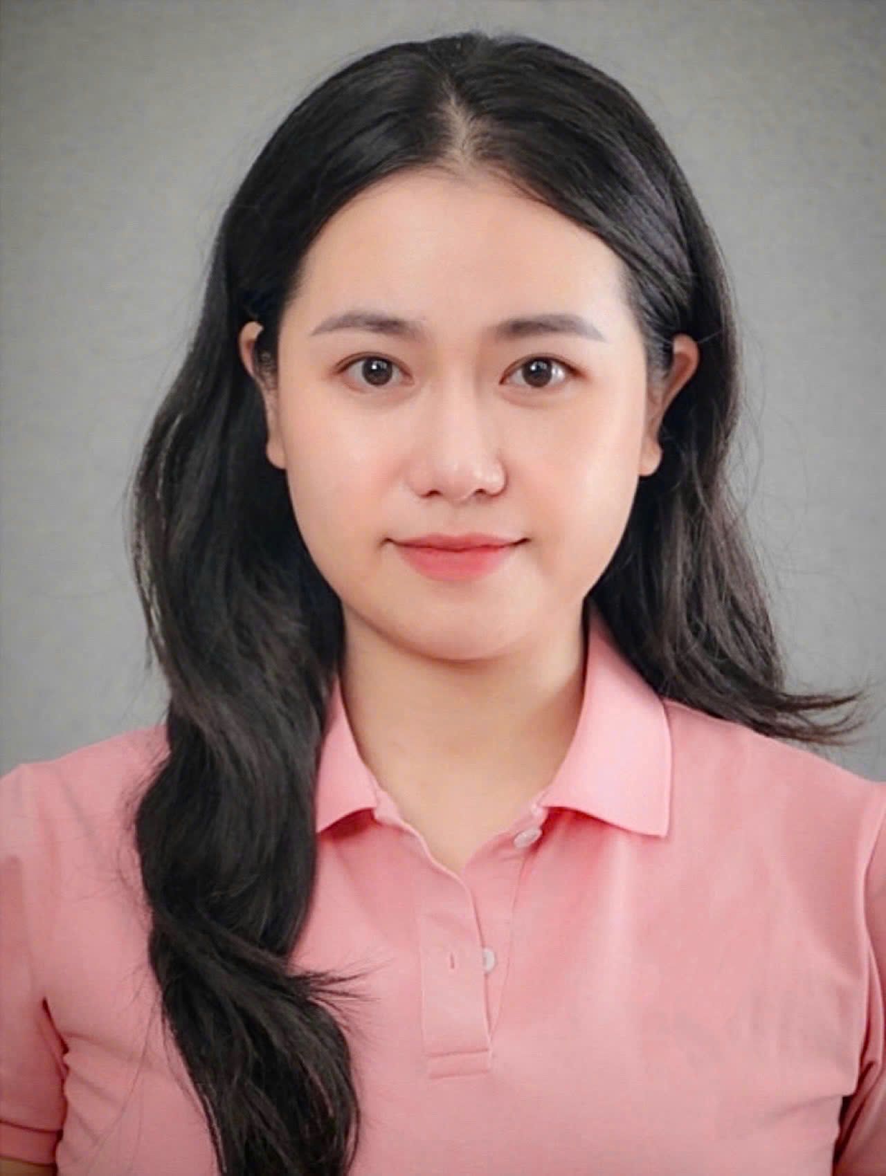 Cô Đinh Thị Ngọc Anh